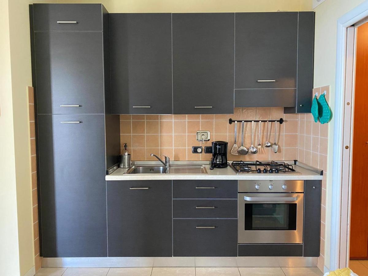 Casa Miradore 600 Mt Dal Mare Imperia Exterior foto